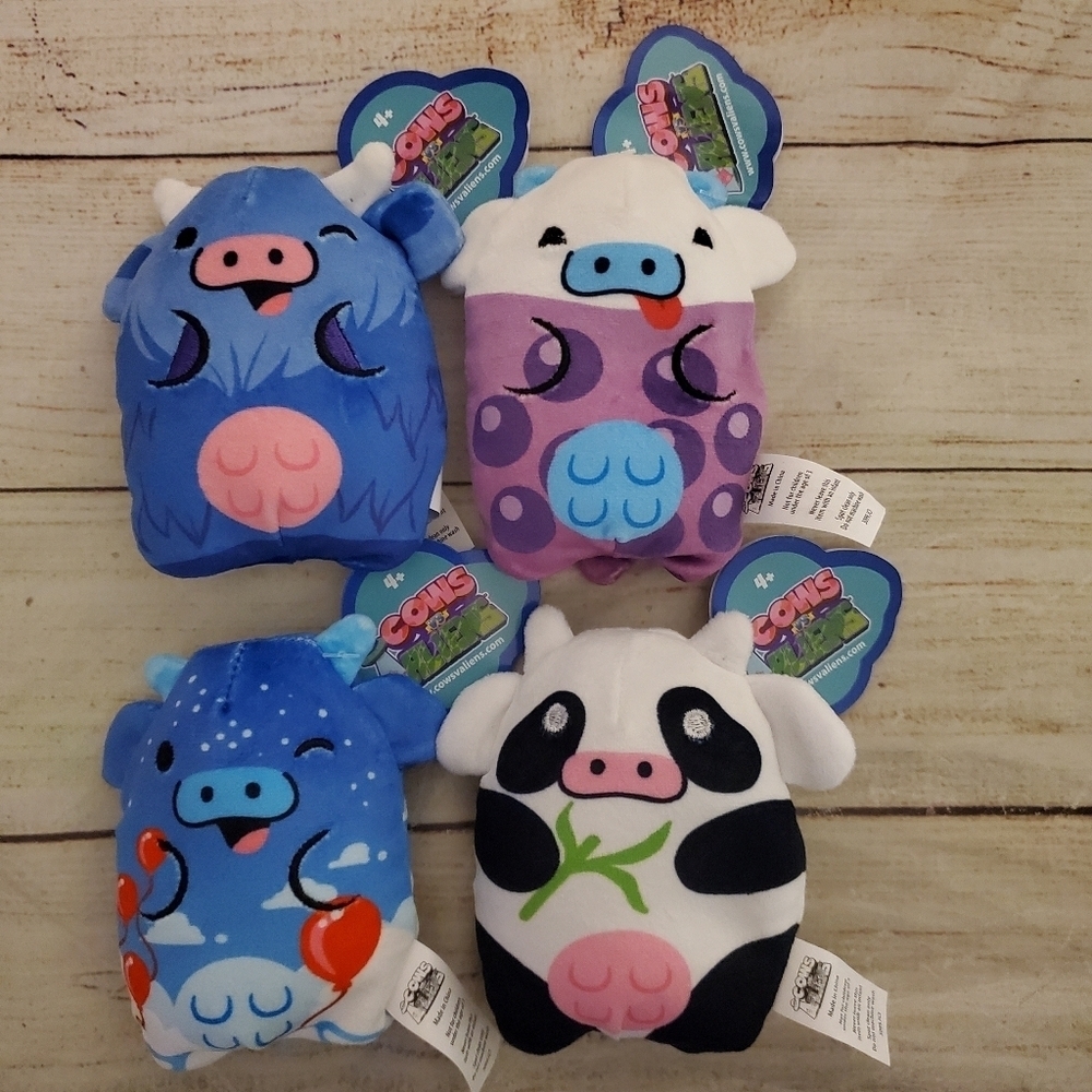 Lot of 4 Cows vs Aliens 4" Bean Filled Cow Plush #'s 001, 005, 007, 011